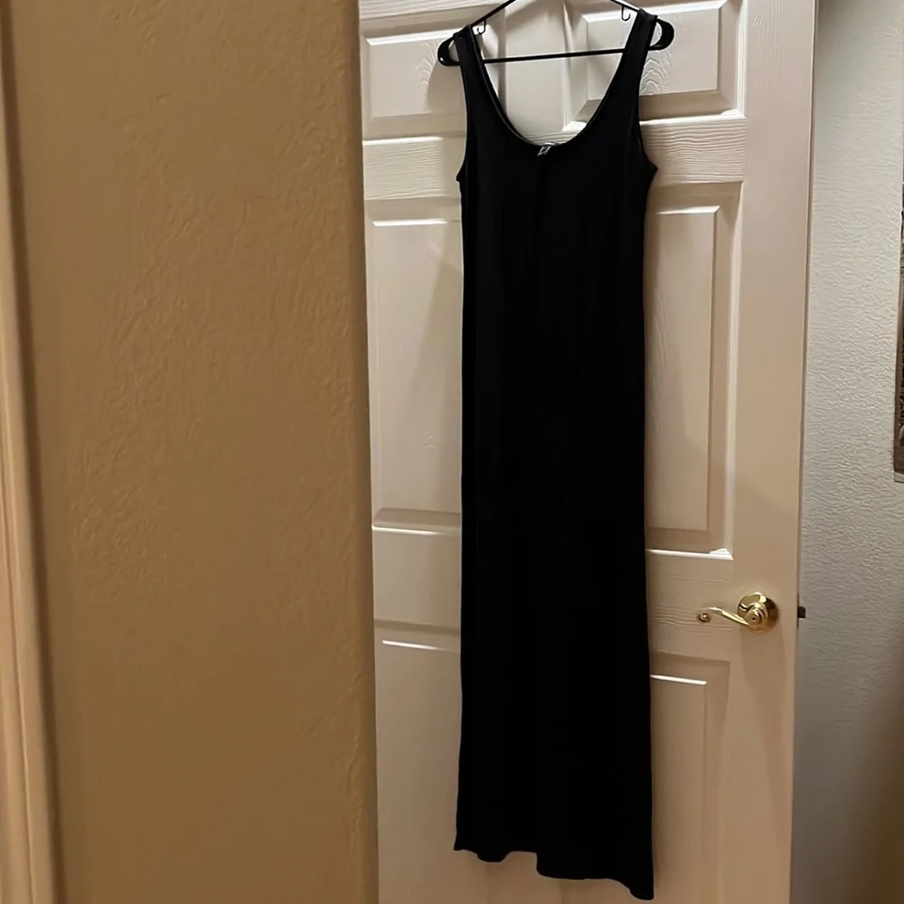 Brand new long maxi dress! 95 percent rayon, and 5 percent spandex! Must have!! - Picture 1 of 4